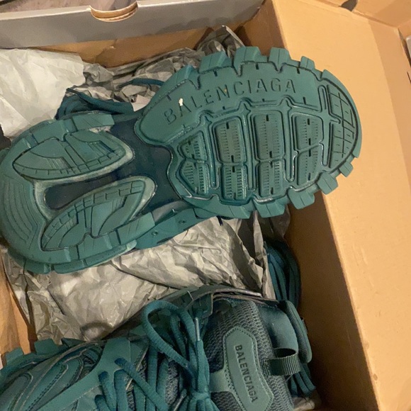 Balenciagas tracks main image 2